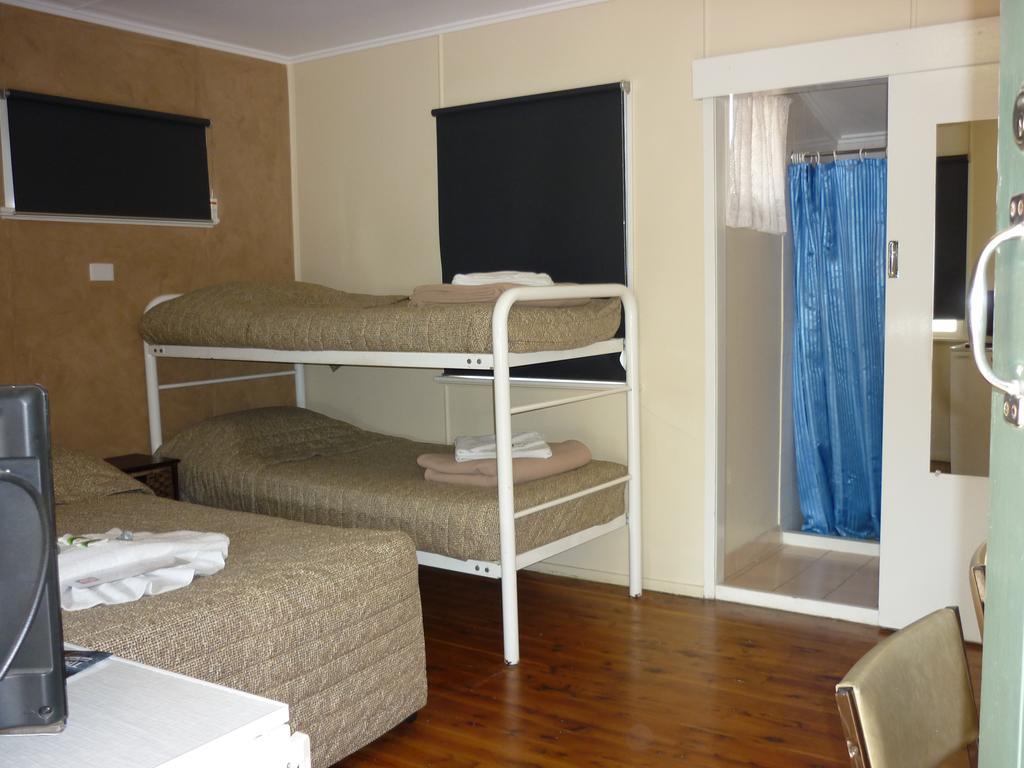 Roma Aussie Tourist Park Motel Bagian luar foto